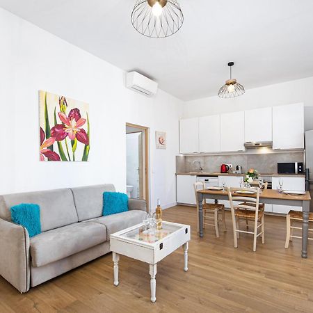 Barel - Cosy 2 Pieces En Plein Coeur De Menton Appartement Buitenkant foto