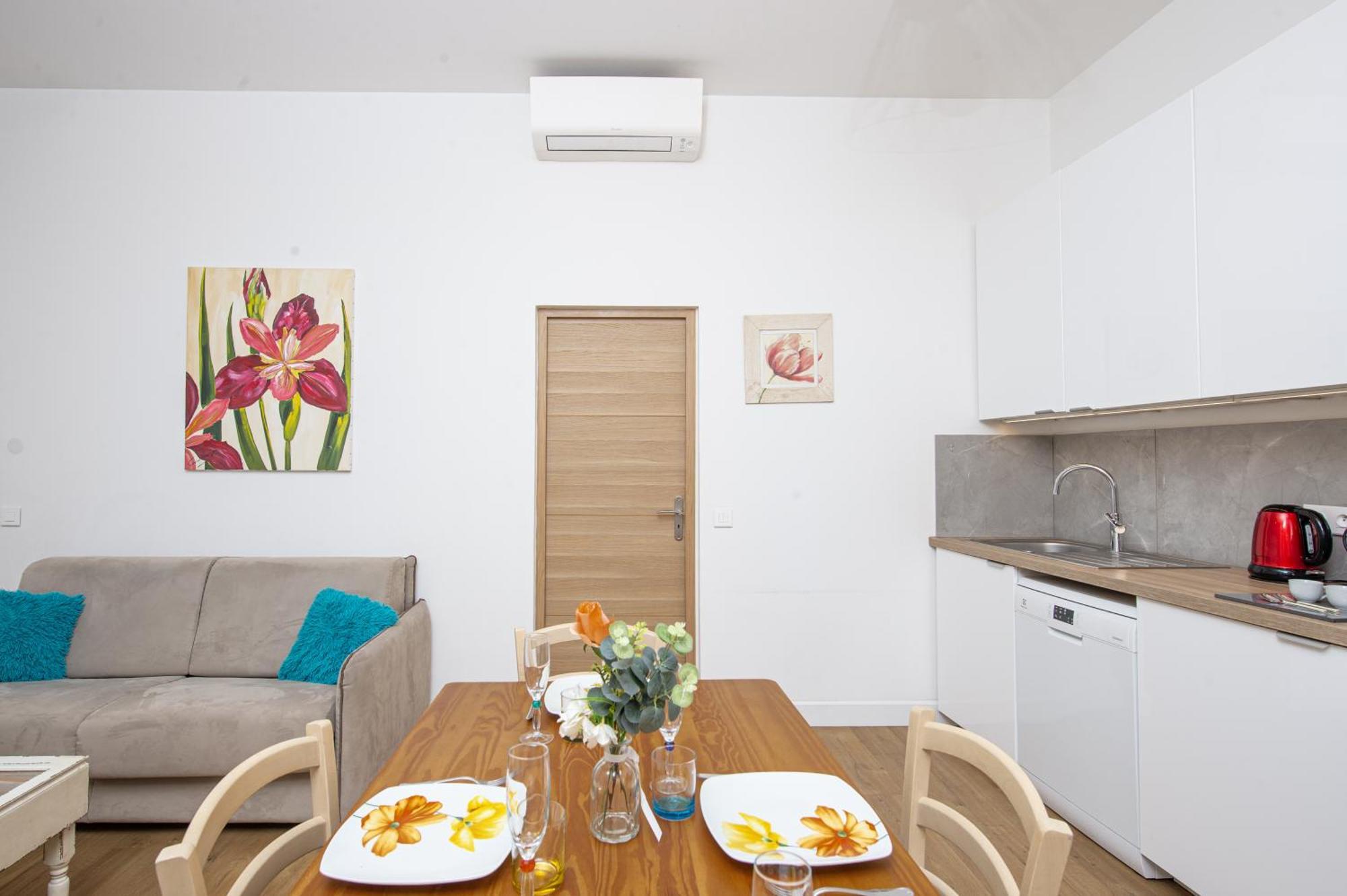 Barel - Cosy 2 Pieces En Plein Coeur De Menton Appartement Buitenkant foto