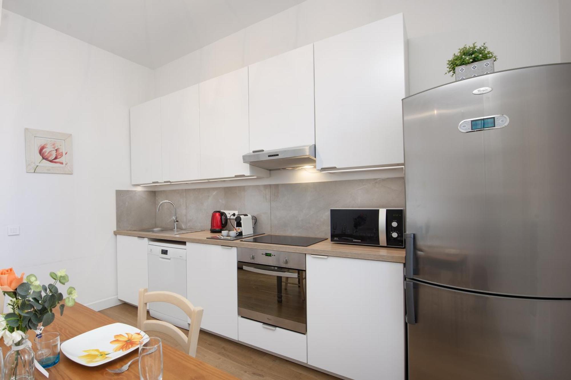 Barel - Cosy 2 Pieces En Plein Coeur De Menton Appartement Buitenkant foto